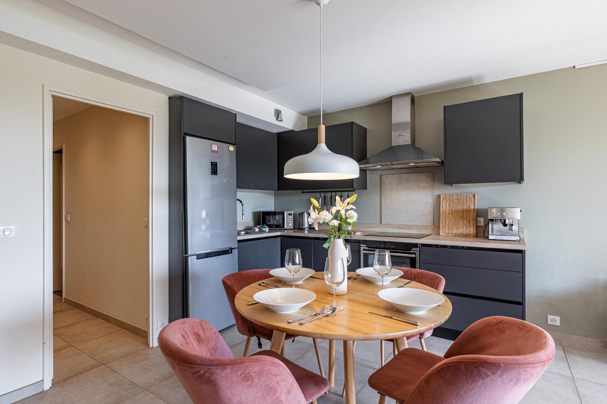 2 Bdr Sea View Parking And Swimming Pool * Villefranche-sur-Mer