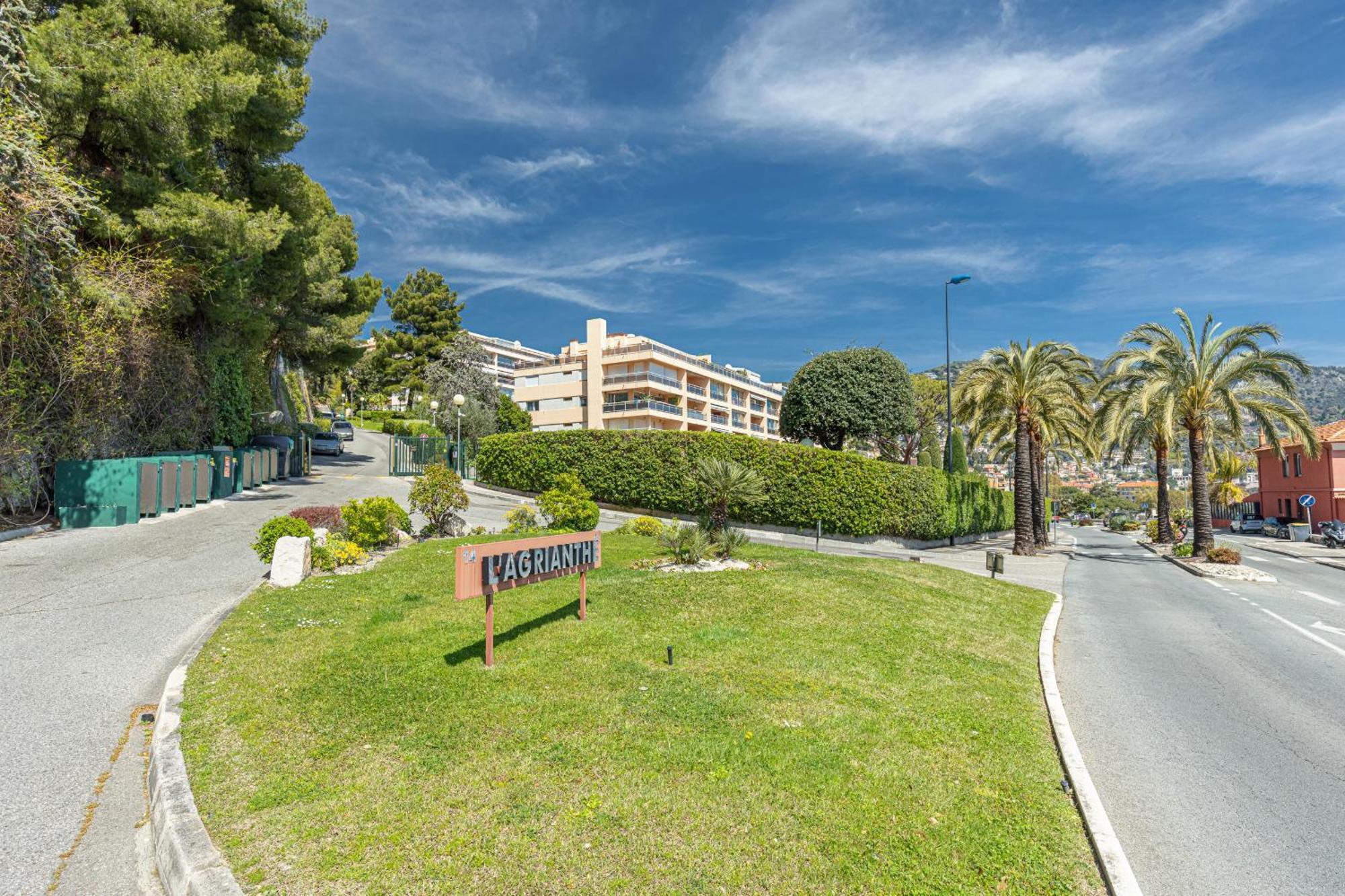 Apartment 2 Bdr Sea View Parking And Swimming Pool Villefranche-sur-Mer